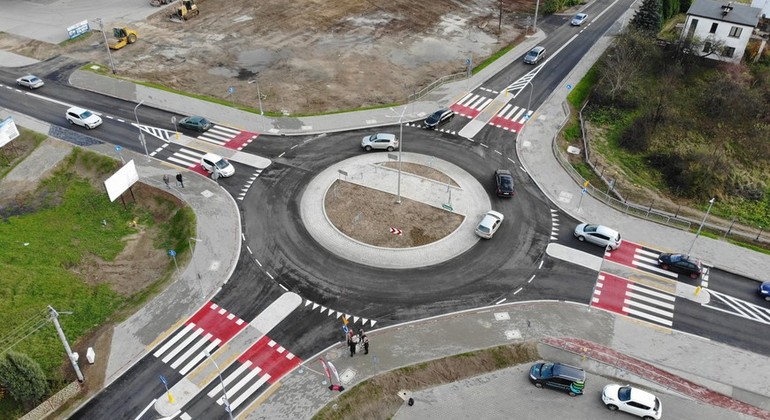 Rondo w Woli Mieleckiej oficjalnie oddane do użytku [FOTO, DRON]